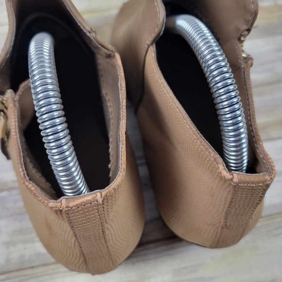 ASOS Call It Spring Gunson Faux Leather Ankle Zip Boots Women's 8 Two-Tone Beige - Picture 8 of 11